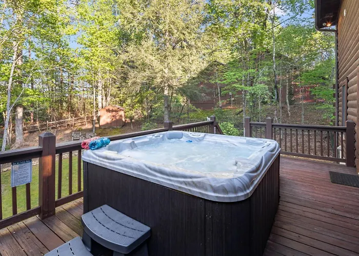 Lake Lure Oasis In The Woods W/ Hot Tub & More!