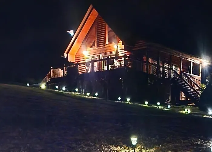Solar Powered Log Cabin With Mountain Views, 3Acres