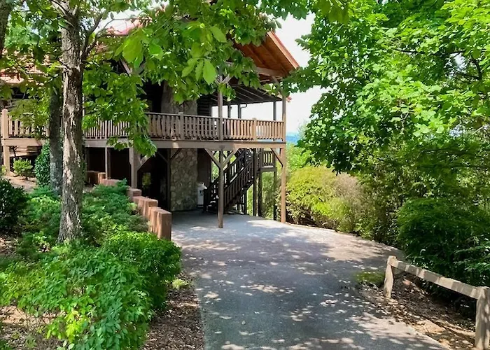 Boulder Ridge Cabin